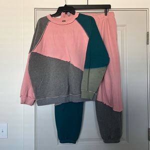 TARGET WOLD FABLE MATCHING SWEAT SET SIZES M & L